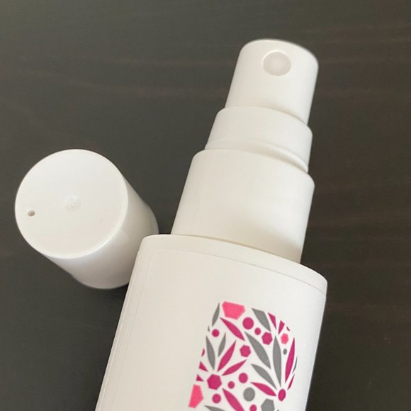 Briogeo Farewell Frizz Rosarco Milk Leave-In Conditioning Spray - Picture 10 of 11